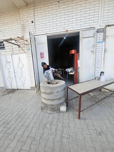 عکس نانوایی سنتی حسینعلی