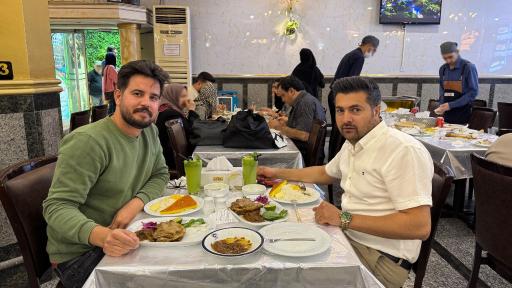 رستوران پسران کریم 