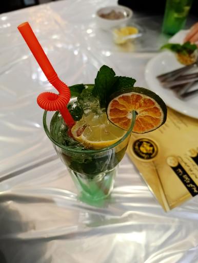 عکس رستوران پسران کریم 