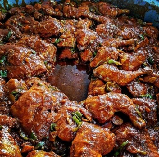 عکس آشپزخانه بزرگ ثامن