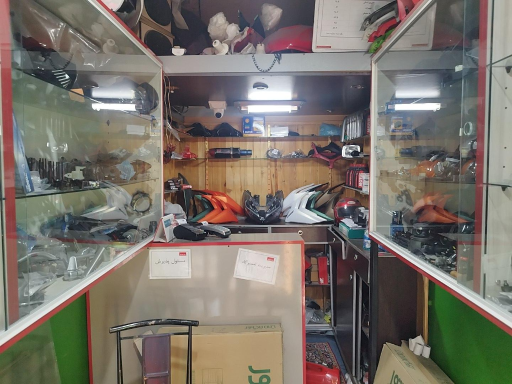 عکس تعمیرگاه یکتاز سیکلت کویر