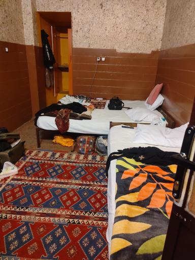 عکس مسافرخانه زند