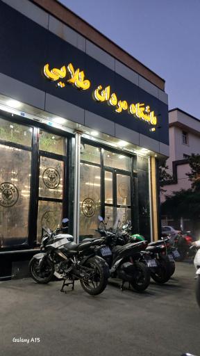 عکس باشگاه بدنسازی مردان طلایی