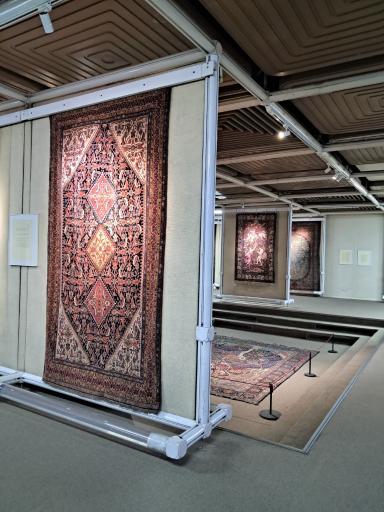 عکس موزه فرش ایران