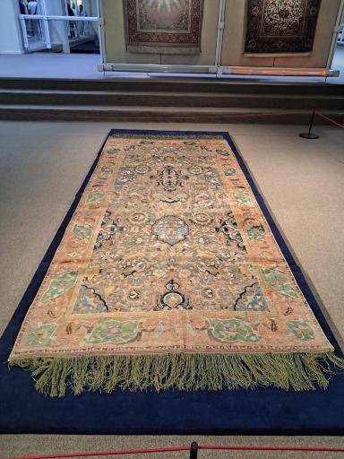 عکس موزه فرش ایران