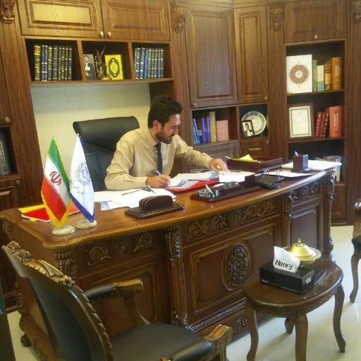 عکس دفتر وکالت محمد تاجی