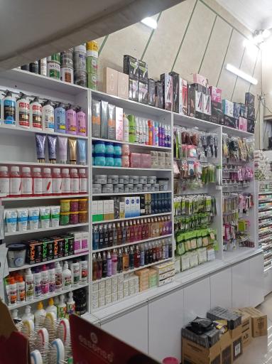 عکس فروشگاه لوازم آرایشی آنسه