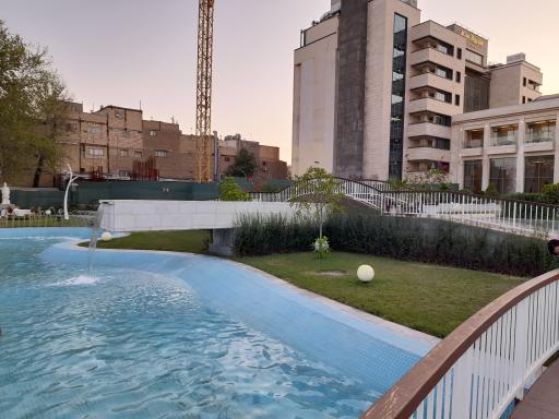 عکس آبنمای هتل