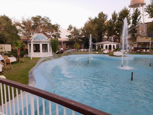 عکس آبنمای هتل