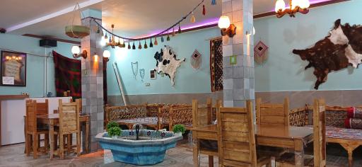 عکس رستوران سنتی عمه خانم