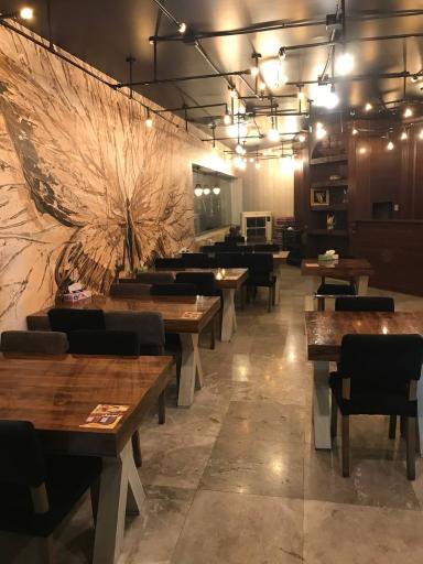 عکس کافه رستوران اصیل