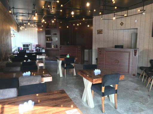 عکس کافه رستوران اصیل