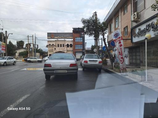 عکس بانک ملی ایران 