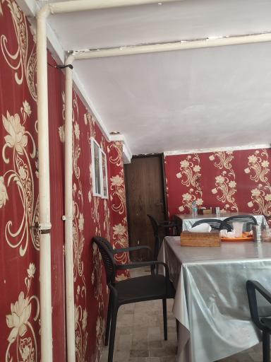 عکس رستوران سه کاج