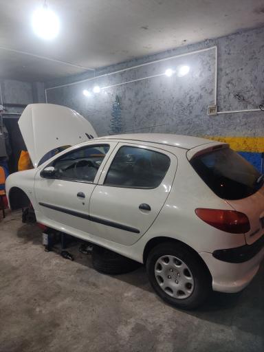 عکس اتومکانیک امیر