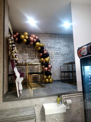 عکس کافه آلتین 