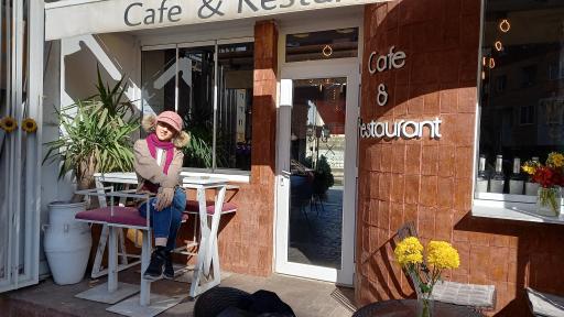 عکس کافه رستوران آفتابگردون