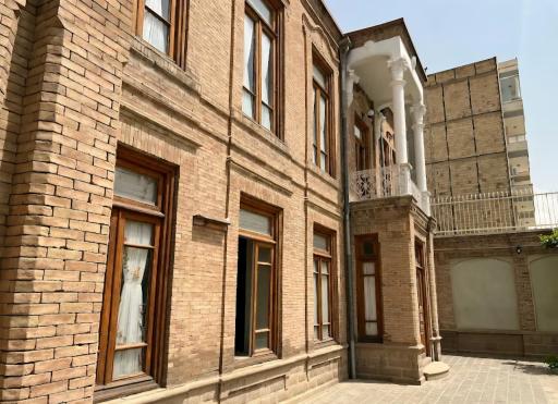 خانه لاله ای