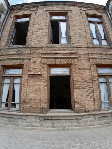خانه لاله ای