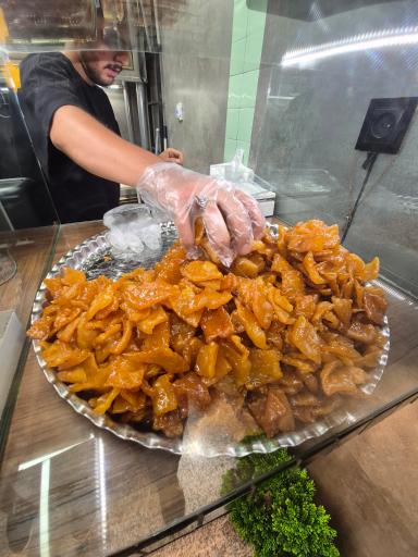 عکس دوغ و گوشفیل میدون