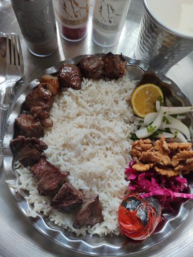 عکس رستوران سنتی عمه خانم