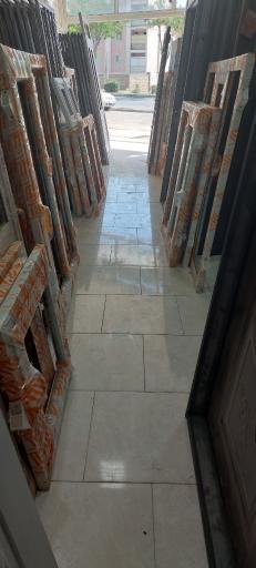 عکس شهر درب و پنجره