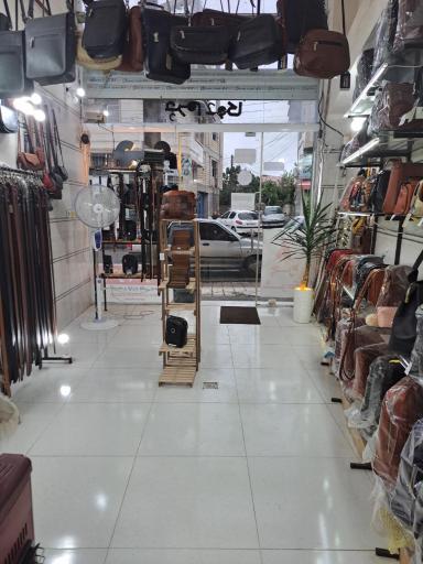 عکس فروشگاه چرم شوکا