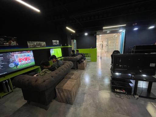 عکس گیم نت و کلوپ بازی های واقعیت مجازی