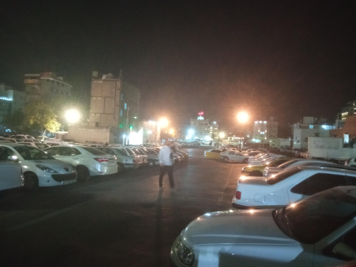 عکس پارکینگ شبانه روزی رضوان