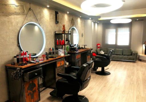 عکس آرایشگاه فرست کلاس 