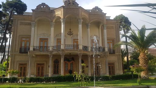 عکس عمارت باشگاه بانک ملی (سردار اسعد)