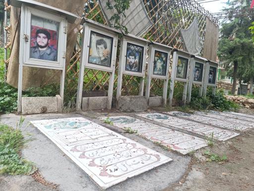 عکس گلزار شهدای امامزاده عبدالله 