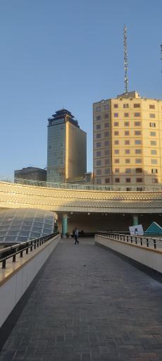 عکس میدان ولیعصر