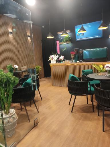 عکس کافه رستوران نیکفود 