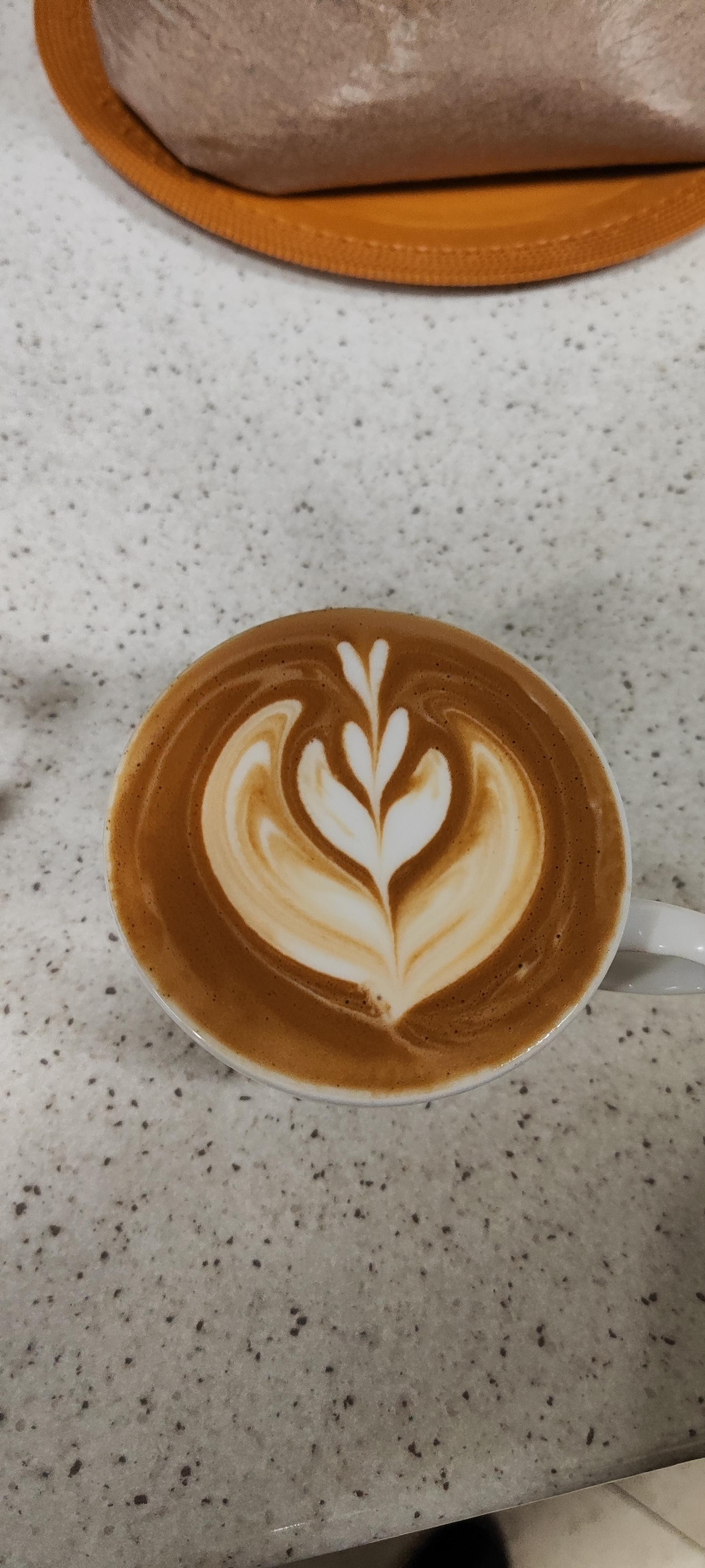 عکس کافه آنالی