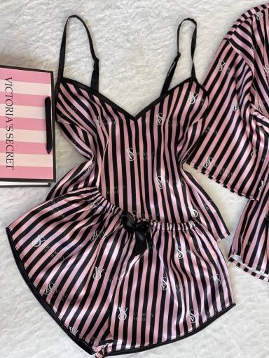 عکس فروشگاه وست