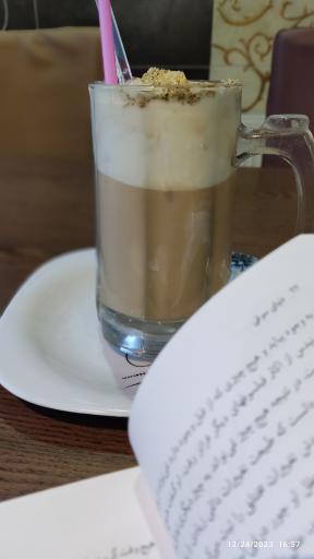 عکس آبمیوه و بستنی همشهری