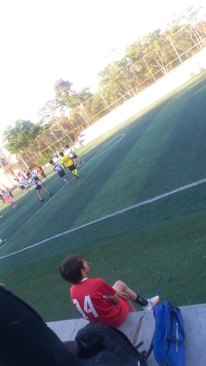 عکس مجموعه ورزشی شهدای بانک تجارت شعبه تیران