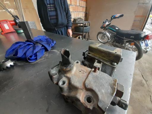 عکس تعمیرگاه شبانه روزی آرمان