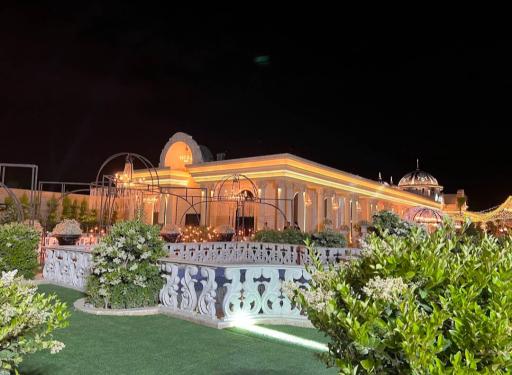 عکس عمارت رز امیر