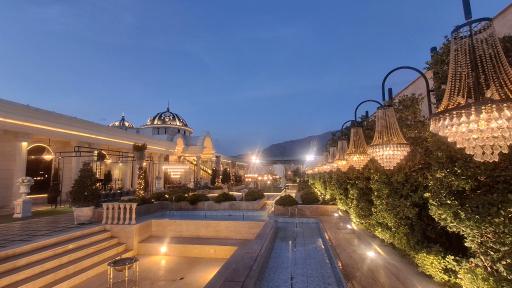 عکس عمارت رز امیر