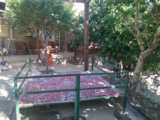 عکس محصولات ارگانیک و ماهی سرای حصارکی