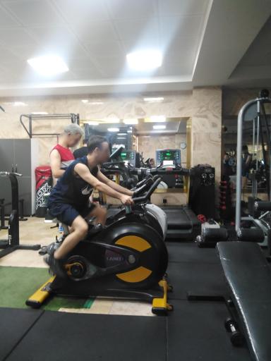 عکس باشگاه بدنسازی فیت
