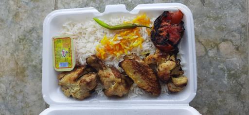 عکس غذای بیرون بر چرب و چیلی