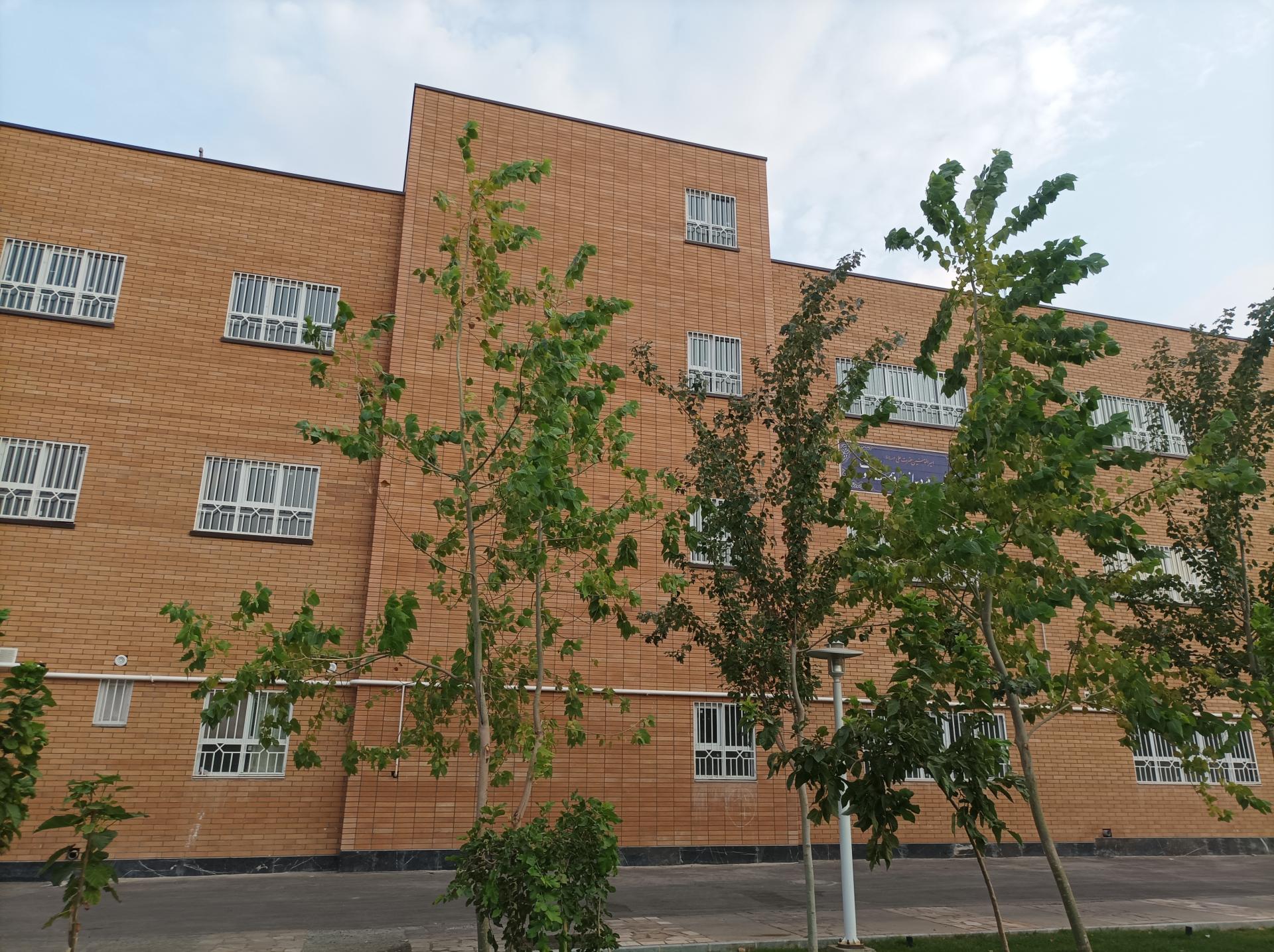 عکس مدرسه سرای ایرانی(آزمون)