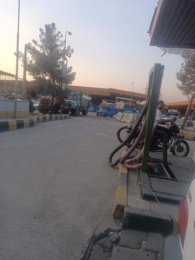 عکس جایگاه سوخت 207 تره باره مرکزی 