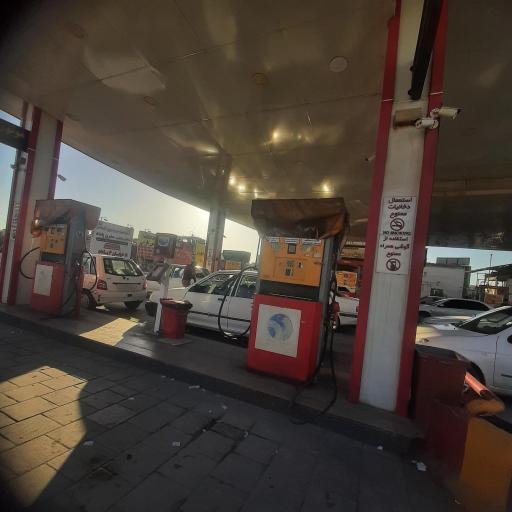 عکس پمپ بنزین بعثت