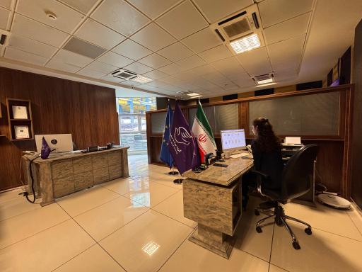 عکس موسسه حقوقی مهاجرتی پرنده سفید