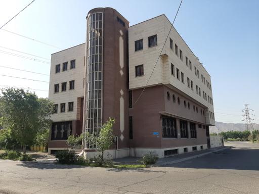 عکس مجتمع آموزشی پسرانه سادات حسینی (متوسطه اول و دوم، هنرستان)