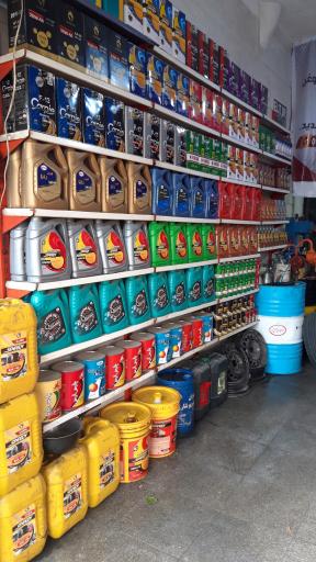 عکس تعویض روغن واتوسرویس عبدالملکی